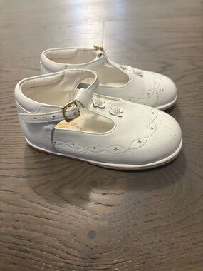 Cora brand girls white baptism shoes 6.5T EUC ret $150
